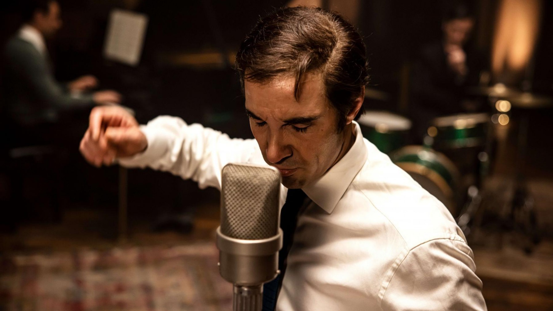 MONSIEUR AZNAVOUR